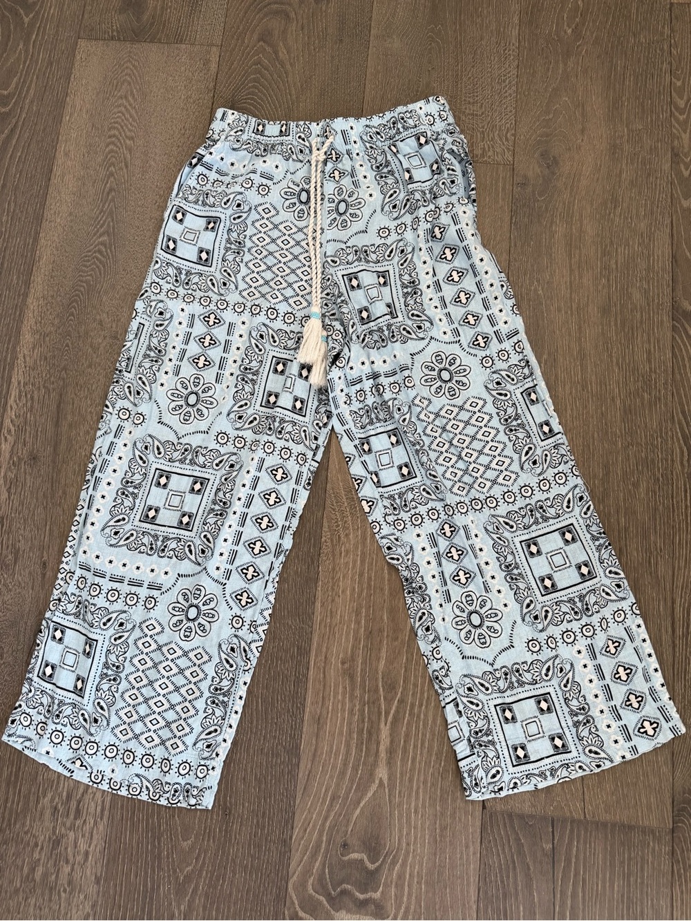 Rachel Zoe Light Blue Bandana-Print Drawstring Pants